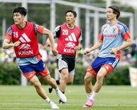 サッカー日本代表、遠藤ら合流