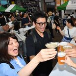 宇都宮で「乾杯フェスタ」開幕　栃木の地酒飲み比べ、“花金”の夜を満喫