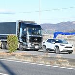 佐野の国道50号で多重事故 男性1人が死亡 一部区間で通行止め