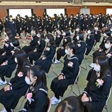 マスク無しの卒業式に賛否　県方針に卒業控えた生徒　外す恥ずかしさ、差別懸念も