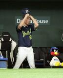 高津監督、最下位で退任