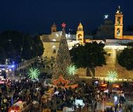 彩られた街 癒えぬ心