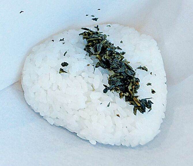 看板商品の味を堪能できる「さんしょお結び」
