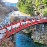 日光二荒山神社・神橋ですす払い　世界遺産「日光の社寺」の玄関口　１年の…