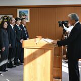 馬のようなスピード感を 福田知事が年頭訓示 人口減少や少子化対策、部局横断で対応