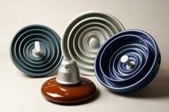 日本ガイシ「ＮＧＫ」に社名変更