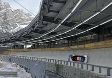 ボブスレー、連盟が選手に補償へ