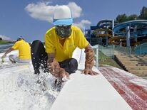 栃木県内で今年初の猛暑日　佐野で36度　一万人プールではオープンに向け…