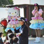 障スポにハローキティ登場　子どもたちとダンスやクイズ