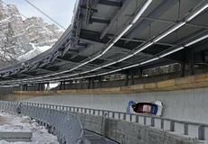 ボブスレー、連盟が選手に補償へ