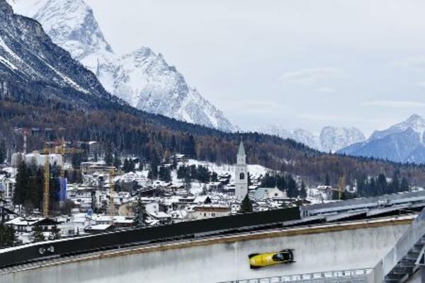 ミラノ・コルティナ冬季五輪ボブスレー会場のコルティナ・スライディングセンター=コルティナダンペッツォ(共同)