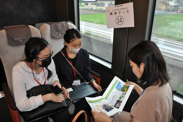 スペーシアＸの試乗を兼ねて開かれた観光情報商談会