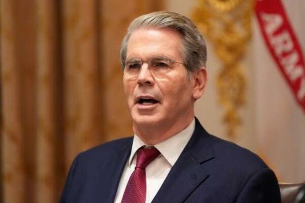 　スコット・ベセント米財務長官＝１７日、ワシントン（ＡＰ＝共同）