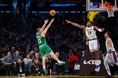 レーカーズの八村は５得点