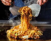 2026年は“オタフク的焼そば元年”!社内資格「焼そば士」が新たに誕生