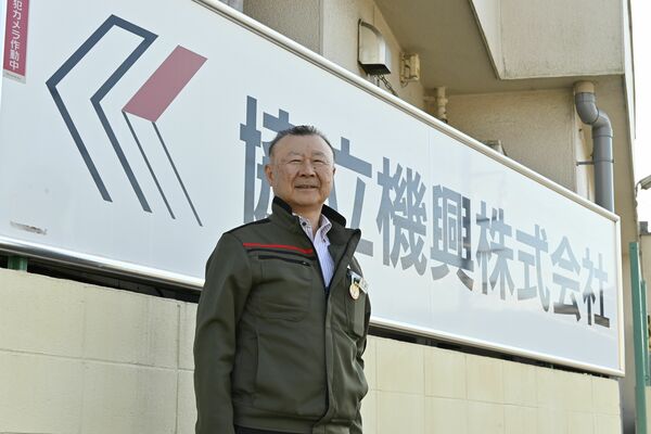 「日本に残る仕事を極めたい」と語る斎藤社長＝佐野市