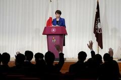 【衆院選自民圧勝】首相、長期政権へ足掛かり