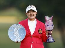 鈴木９年ぶり 四大大会制す