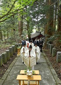 １カ月遅れの「開山祭」　奥日光