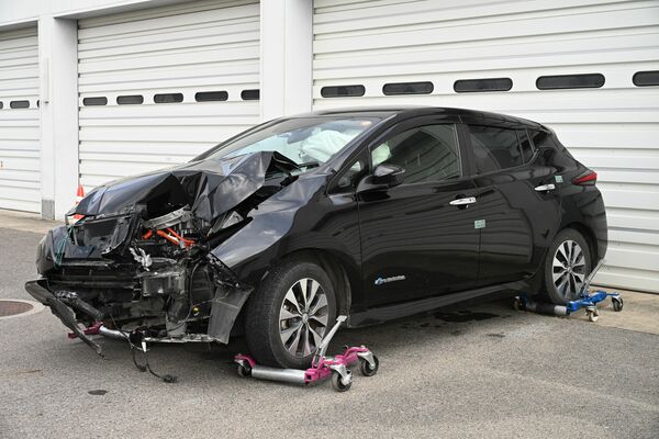 小林容疑者が運転していた事故車両＝25日午前、那須塩原署