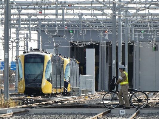 見学会が定期開催される車両基地