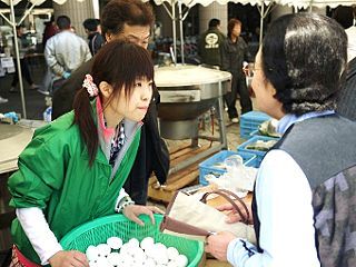 さまざまな場所での支援活動