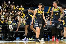 天国の指揮官へ届けた勝利　ブレックス監督急逝後、最初のリーグ戦　ホーム…
