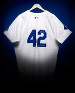 大谷ユニホーム、5千万円で落札