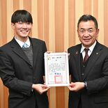 台湾留学中、台風の倒木を片付ける　鹿沼の大学生鈴木さん、留学先から感謝状