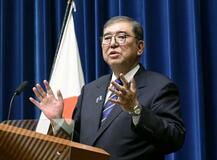 首相会見、９０分の長時間に