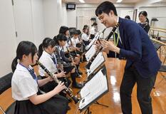 プロが奏法など伝授