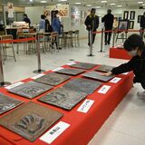 東武宇都宮百貨店の「昭和レトロ展」　思い出の手形…何人分かる？　予想上回る評価額も