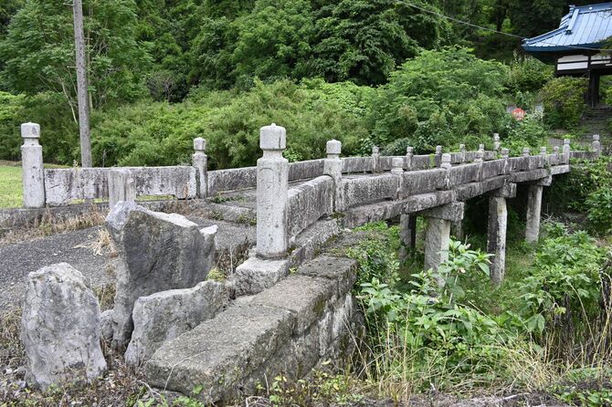 足利市内で最大規模の石橋である釣地橋