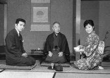 中村玉緒さん死去、86歳
