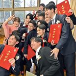 栃木県立高63校で卒業式　“男女共学化”の宇都宮中央、１期生269人が…