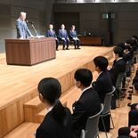 弊害、高齢 かつて批判　自身の信条 生じた矛盾　㊦多選