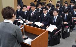 企業情報熱心に収集　宇都宮で就職ガイダンス