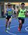 陸上800メートルで優勝した加治佐（左）と伴走者の豊島＝30日午前11時30分、宇都宮市のカンセキスタジアムとちぎ