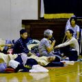 「ほかに適切な建物ない」「職員の負担重い」　避難所となる施設や職員確保、運用に苦慮　環境改善など課題山積み