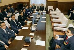 定数削減法案 審議を強行