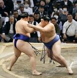 大の里、９連勝でトップ維持