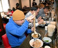 茂木に悲願のラーメン開店