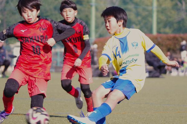 ＪＡ全農杯の部２次リーグｃ組　栃木ＳＣ－ＳＡＫＵＲＡ　ＦＣ戦　第３ピリオド10分、栃木ＳＣ・打田がシュートを決める＝ハートフル保険フィールド