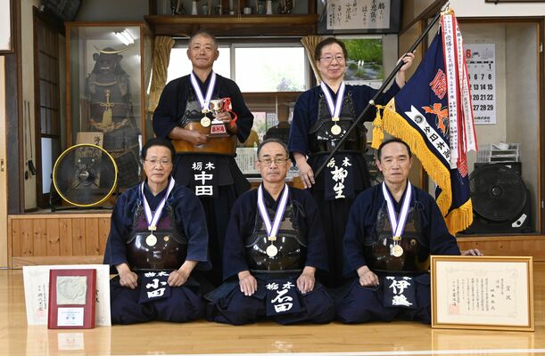剣道団体男子の優勝メンバー