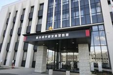 １２日間ビデオ通話つなぎっぱなしで監視され、“警察官”相手に分刻みの行…