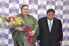元幕内剣翔ら２０人が引退