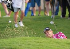 金谷６位浮上、松山は５９位