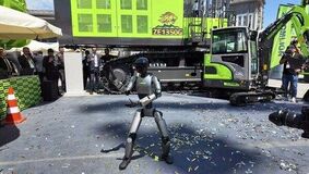 Zoomlionの人型ロボットZ01、KOMATEK 2026で脚光を浴び、身体性AIと産業用ロボット技術の進展を示す