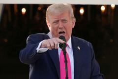 カナダ航空機の認証取り消す