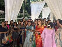 【世界の街から】体力勝負の祝宴